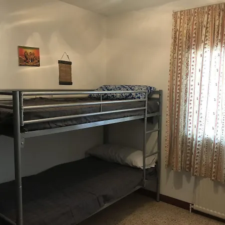 Cye 6 Apartment